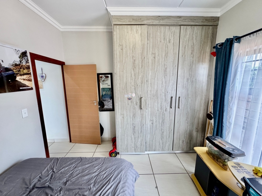 3 Bedroom Property for Sale in Lifestyle Estate North West